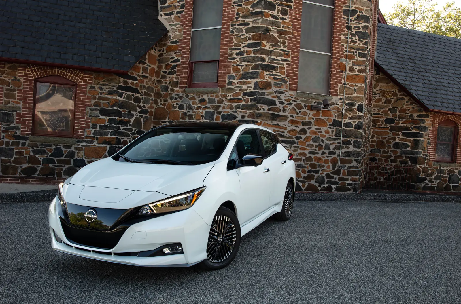 Nissan Leaf 2025 S Exterior